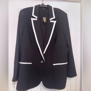 Express WOMENS Black blazer with white trim size XL NWT